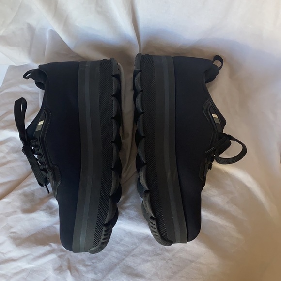 Authentic Prada black platform sneakers - Picture 8 of 9